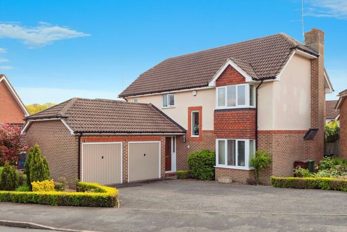 4 Bedroom Detached House For Sale In Mill Rise, Robertsbridge, East Sussex, TN32