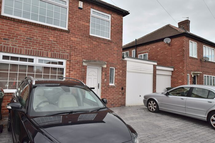 3 Bedroom Semi-Detached House To Rent In Jenifer Grove, High Heaton, High Heaton, Tyne And Wear NE7