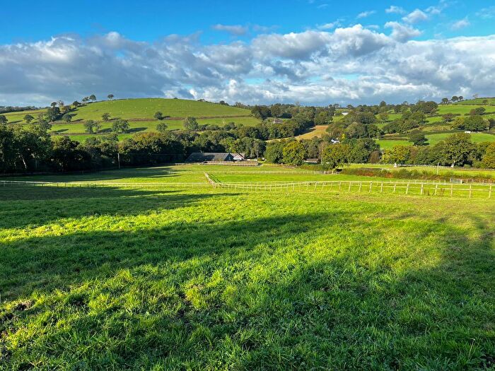 6 Bedroom Property For Sale In Cae Castell, Abermeurig, Lampeter, Ceredigion, SA48