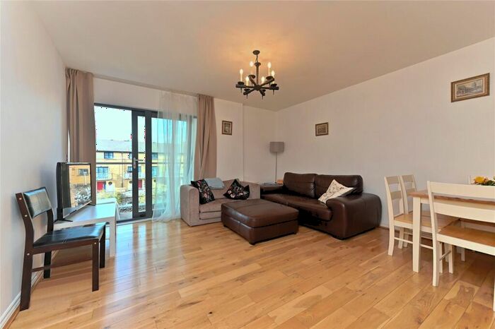 1 Bedroom Flat To Rent In Oval Road, Camden, NW1
