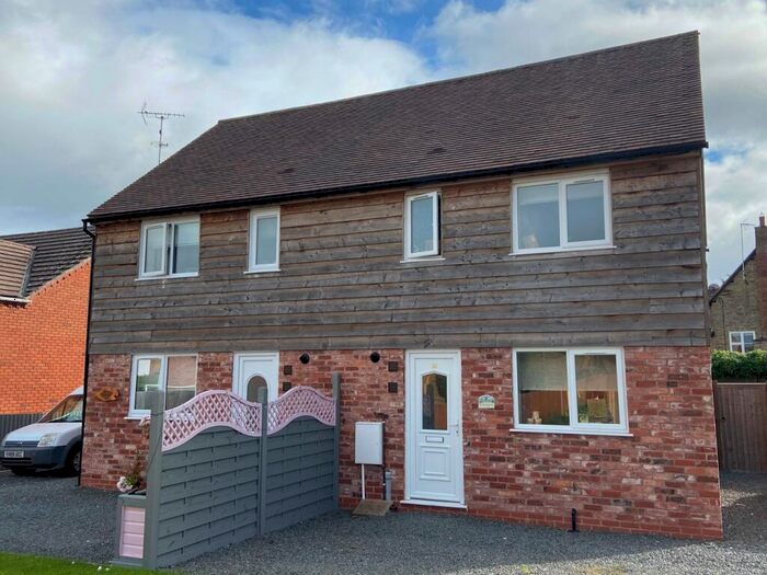 3 Bedroom Semi-Detached House To Rent In Firs Lane, Bromyard, HR7