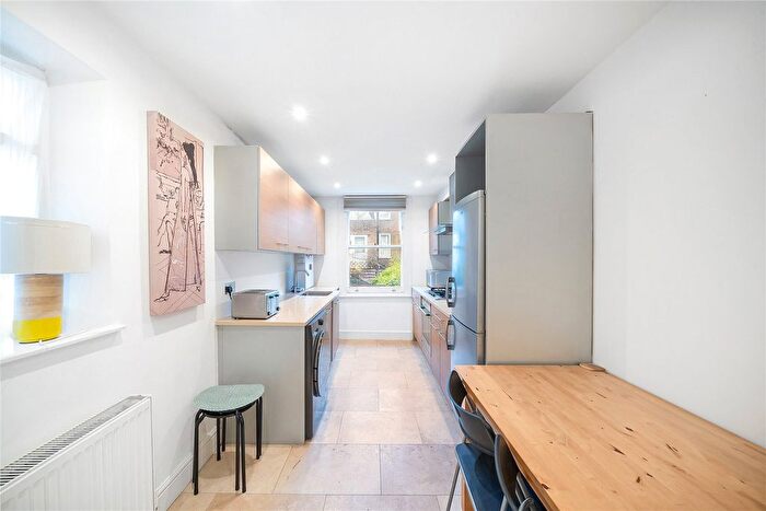 1 Bedroom Flat For Sale In Chesson Road, London, W14