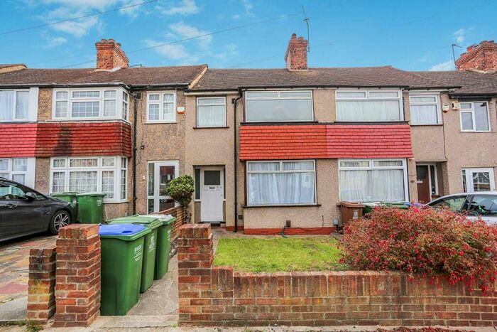 3 Bedroom Terraced House To Rent In Clovelly Road, Bexleyheath, DA7