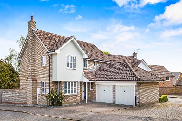 4 Bedroom Detached House For Sale In Godfrey Way, Dunmow, CM6