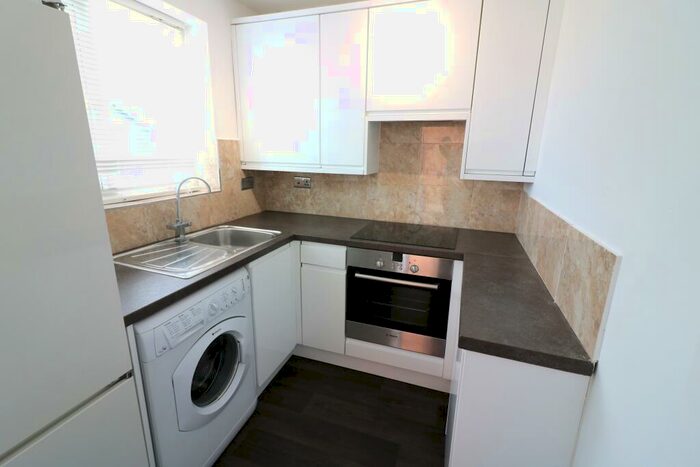 1 Bedroom End Of Terrace House For Sale In Mayflower Close, Codicote, SG4