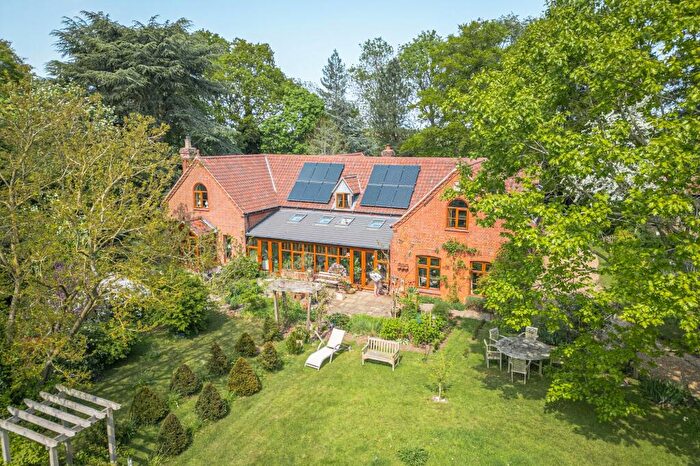 6 Bedroom Coach House For Sale In Skeyton, NR10