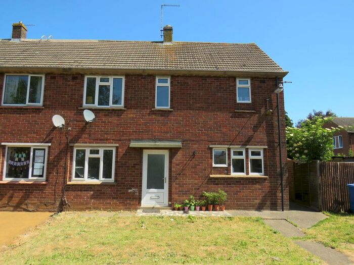 3 Bedroom Property To Rent In Sussex Road, Kettering, NN15