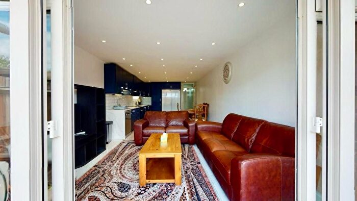 5 Bedroom End Of Terrace House To Rent In Lovett Way, London, NW10