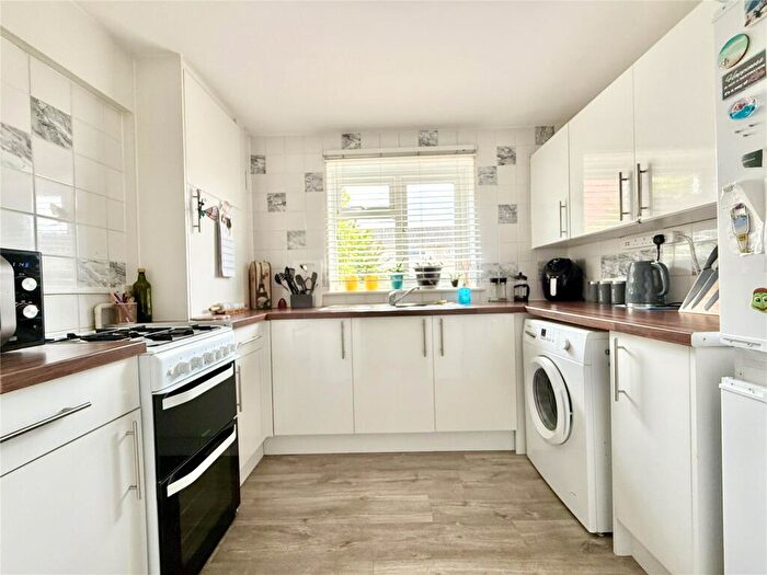 1 Bedroom Apartment For Sale In The Hawthorns, Mudeford, Christchurch, Dorset, BH23
