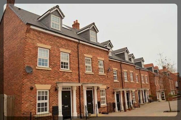 3 Bedroom Terraced House To Rent In Hamilton Walk, Beverley HU17