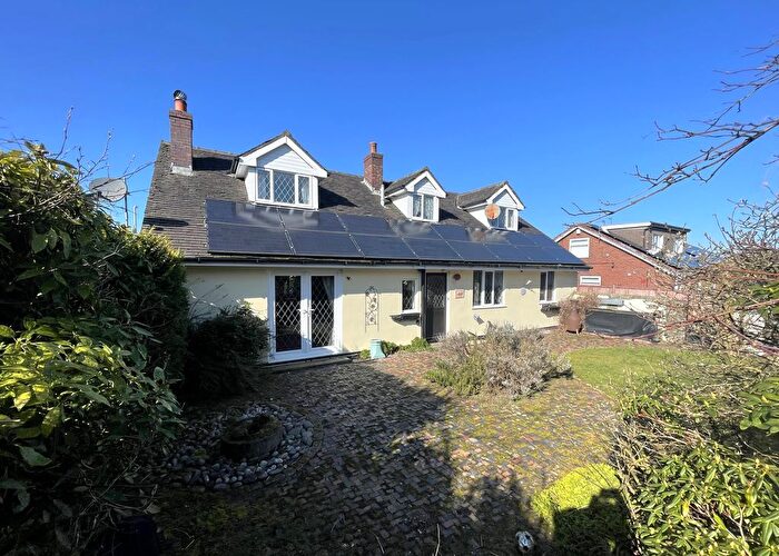 4 Bedroom Detached House For Sale In Beckfields Close, Biddulph Moor, ST8