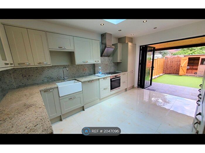 3 Bedroom Terraced House To Rent In Greenwood Avenue, Enfield, EN3