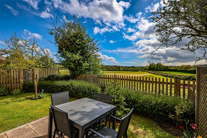 2 Bedroom Apartment To Rent In Farnham Road, Liss, Hampshire, GU33