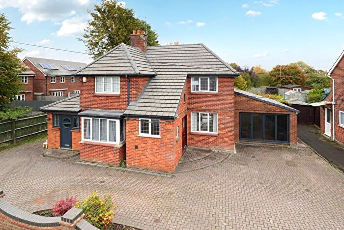 4 Bedroom Detached House For Sale In Wendover Road, Weston Turville, HP22
