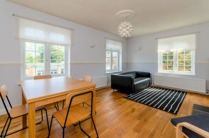 1 Bedroom Maisonette To Rent In Guildford Park Road, Guildford, GU2