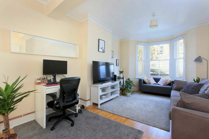 3 Bedroom Terraced House To Rent In Atherton Street, Battersea, London, SW11
