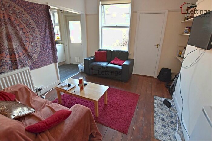 4 Bedroom Terraced House To Rent In Elmsthorpe Avenue, Lenton, NG7