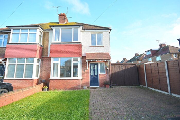 3 Bedroom Semi Detached House For Sale In Maynard Avenue, Margate, CT9