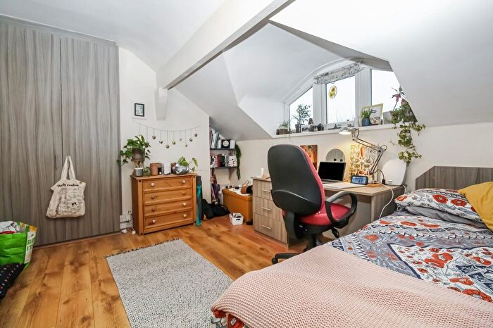 5 Bedroom Terraced House To Rent In Cardigan Lane, Burley, Leeds, West Yorkshire, LS4