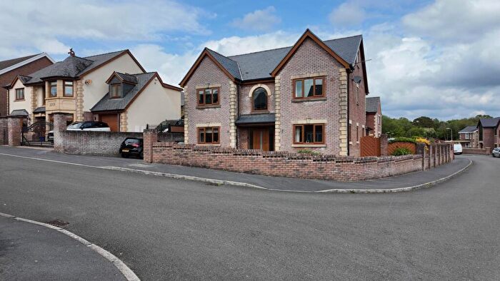 6 Bedroom Detached House For Sale In Aber Llwchwr, Llangennech, Llanelli, SA14