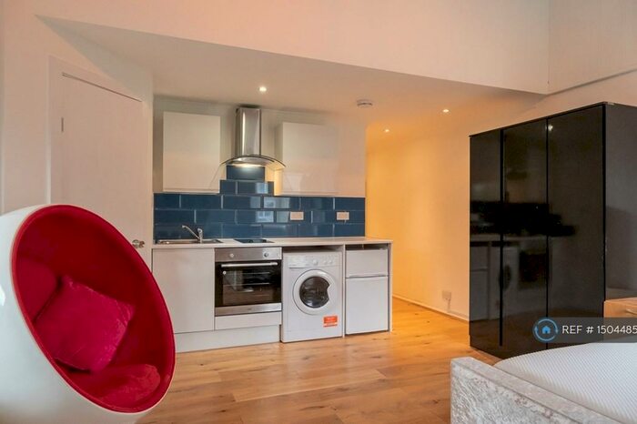 1 Bedroom Flat To Rent In Campkin Road, Cambridge, CB4