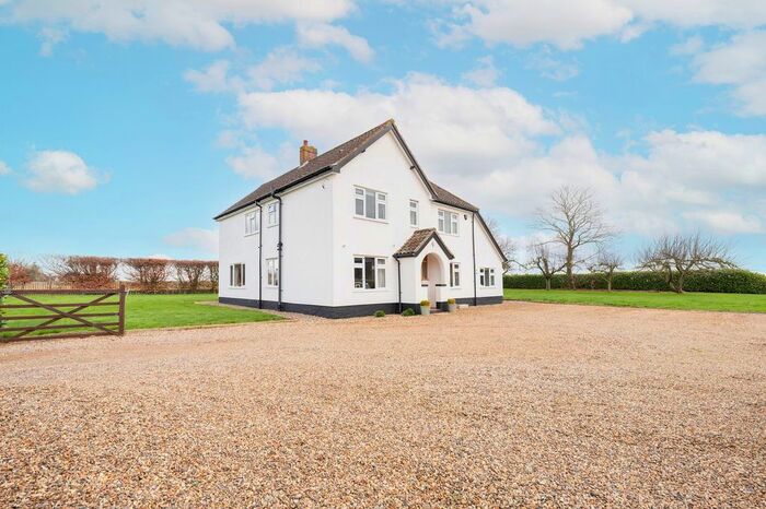 5 Bedroom Detached House For Sale In Green Lane, Wicklewood, Wymondham, NR18