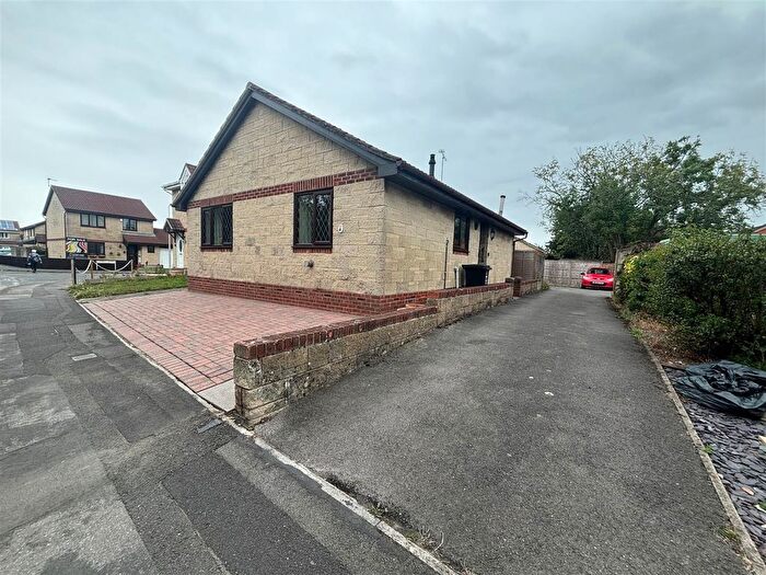 2 Bedroom Bungalow For Sale In Becket Road, Weston-Super-Mare, BS22
