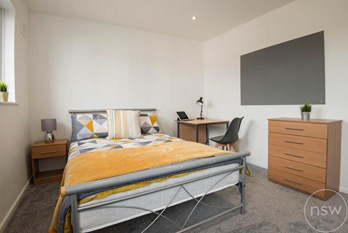 4 Bedroom Semi Detached House To Rent In Pennington Avenue, Ormskirk., L39