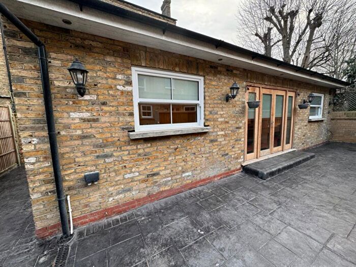 1 Bedroom Apartment To Rent In Goulton Road, Hackney, E5