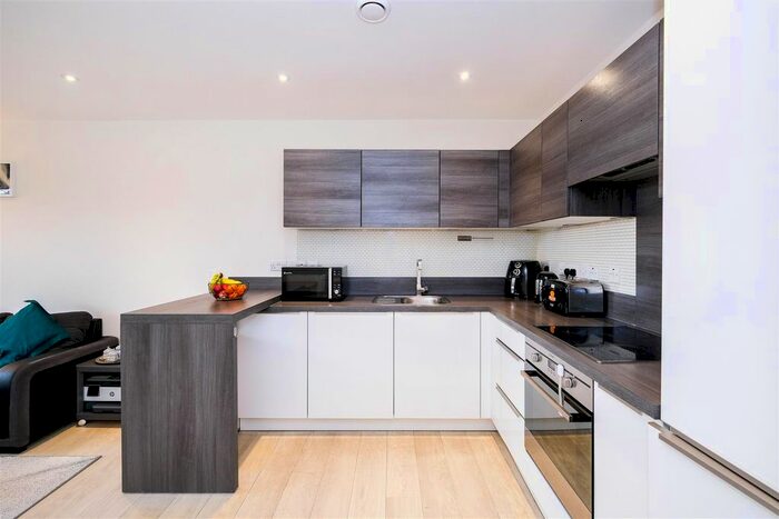 1 Bedroom Flat For Sale In Chaplin House, Hoe Street, Walthamstow, E17