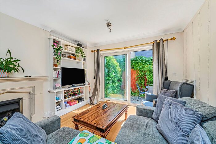 4 Bedroom Terraced House To Rent In Worple Road, Wimbledon, SW19