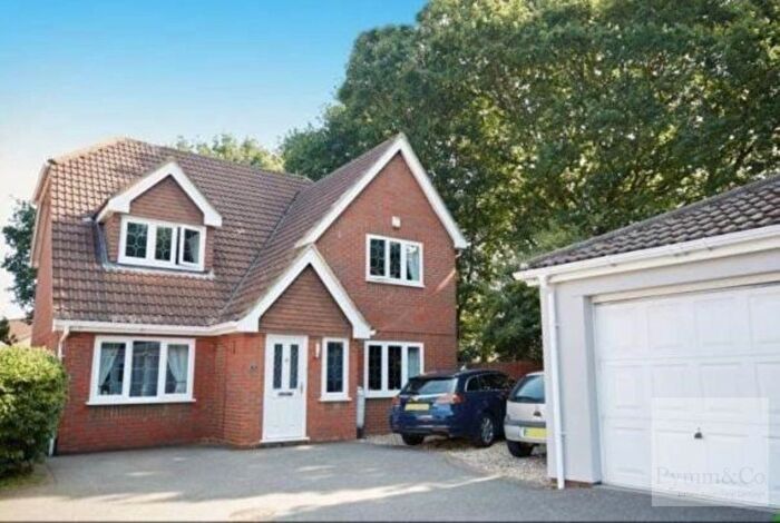 4 Bedroom Detached House To Rent In Walnut Close, Taverham, NR8