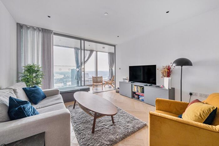 1 Bedroom Flat For Sale In Marsh Wall, London, E14