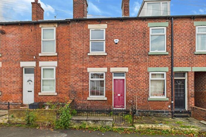 3 Bedroom Terraced House For Sale In Valley Road, Meersbrook, S8