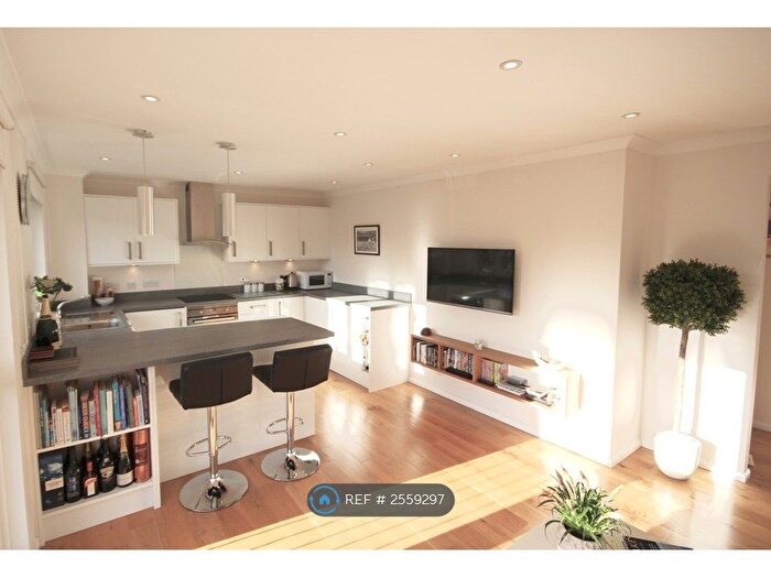 1 Bedroom Flat To Rent In Southfields, London, SW18