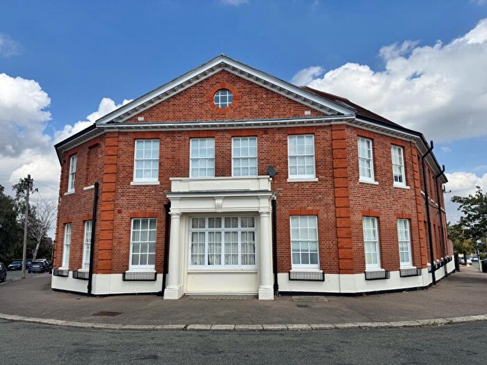 2 Bedroom Flat To Rent In Coronation Court, Newmarket, Suffolk, CB8