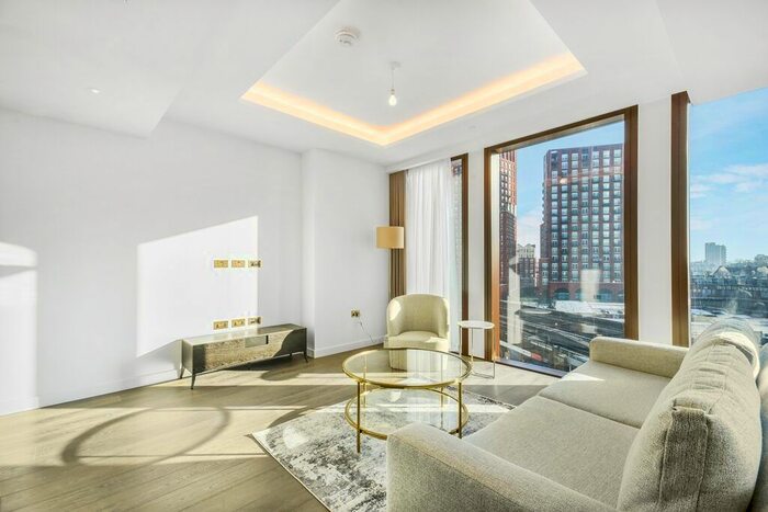 2 Bedroom Flat To Rent In Carnation Way, London, SW8