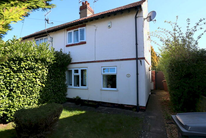 2 Bedroom Semi-Detached House To Rent In Brant Road, Lincoln, LN5