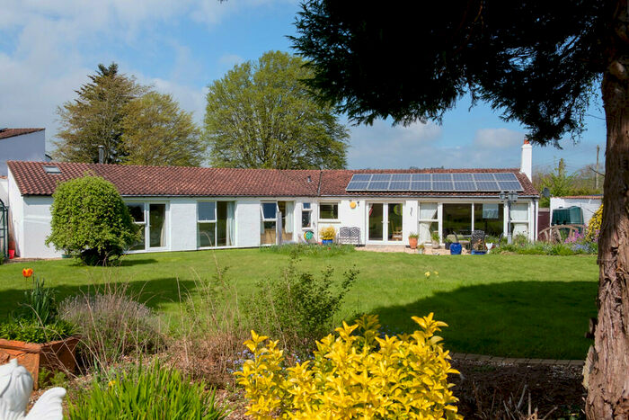 3 Bedroom Detached Bungalow For Sale In The Street, Ubley, BS40