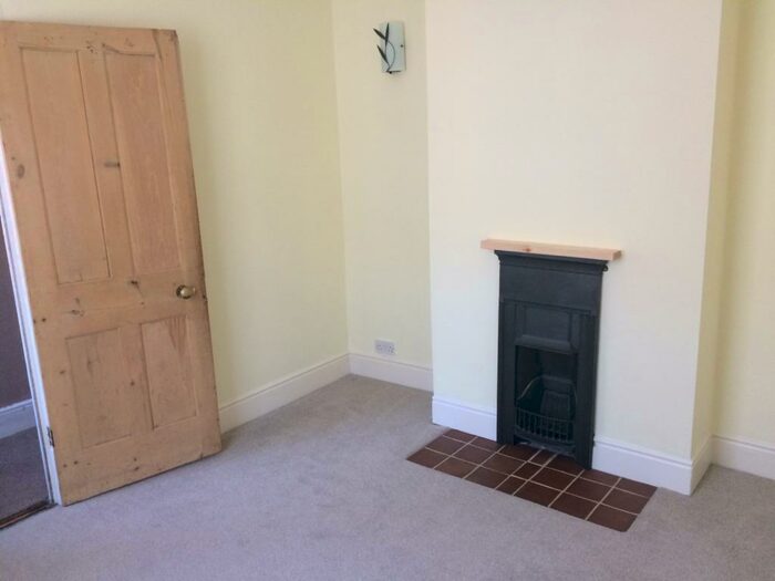 3 Bedroom Terraced House To Rent In Newcome Road, Portsmouth, Hampshire, PO1