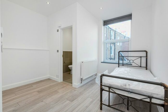 Studio To Rent In Beaconsfield Terrace Road, London, W14