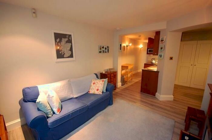 1 Bedroom Flat To Rent In Cumberland Street, New Town, Edinburgh, EH3