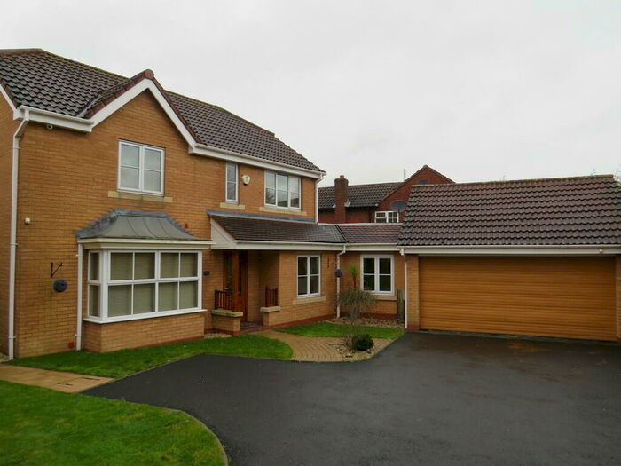 4 Bedroom Detached House To Rent In Wyndley Close, Four Oaks, B74