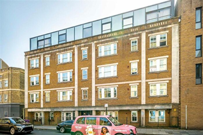 2 Bedroom Flat For Sale In Hackney Road, Bethnal Green, E2