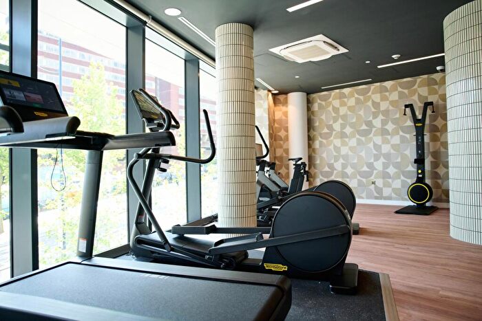 2 Bedroom Apartment To Rent In The Silver Yard, Birmingham Birmingham, B4