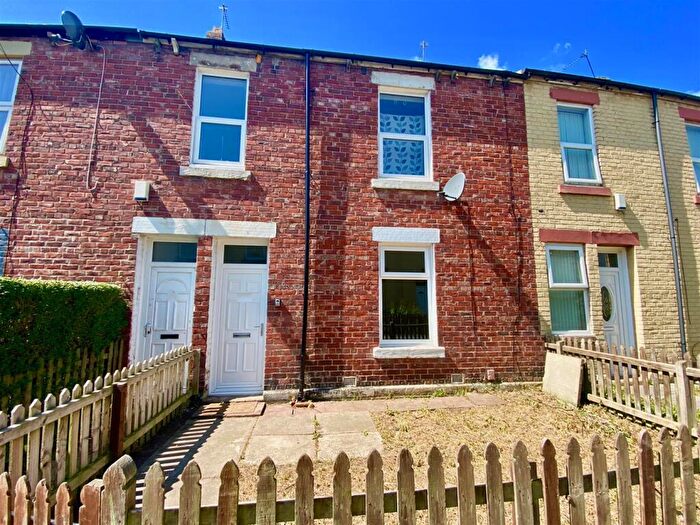 2 Bedroom Flat To Rent In Derby Street, Jarrow, NE32