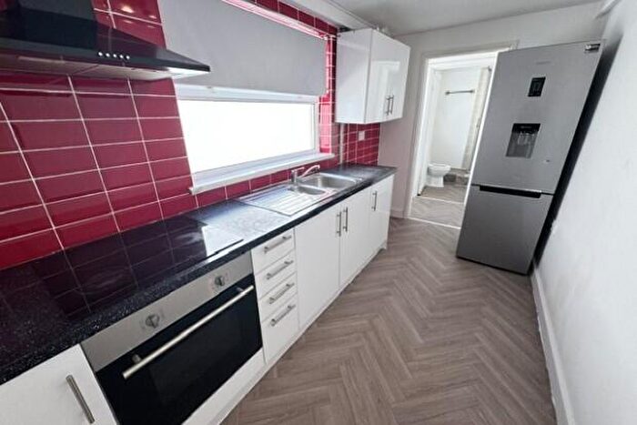 1 Bedroom Flat To Rent In Spring Gardens Place Cardiff, CF24