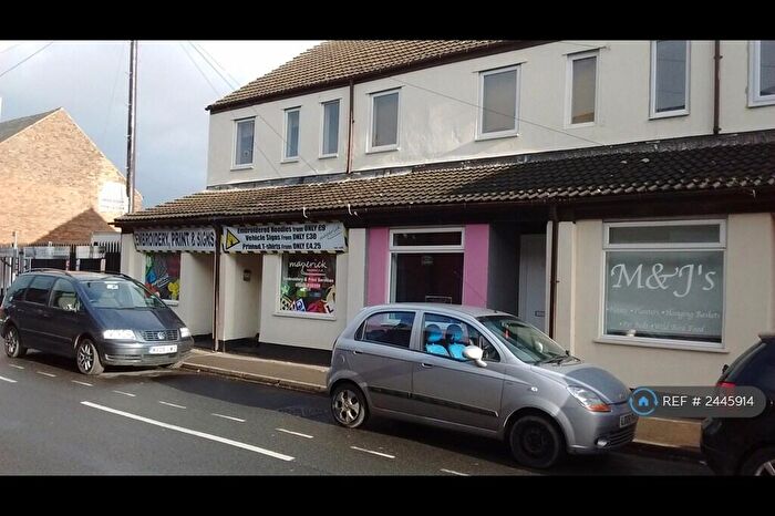 1 Bedroom Flat To Rent In North Road, Clown, S43