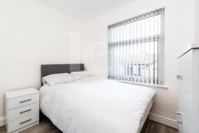 4 Bedroom Terraced House To Rent In Linacre Lane, Liverpool, L20