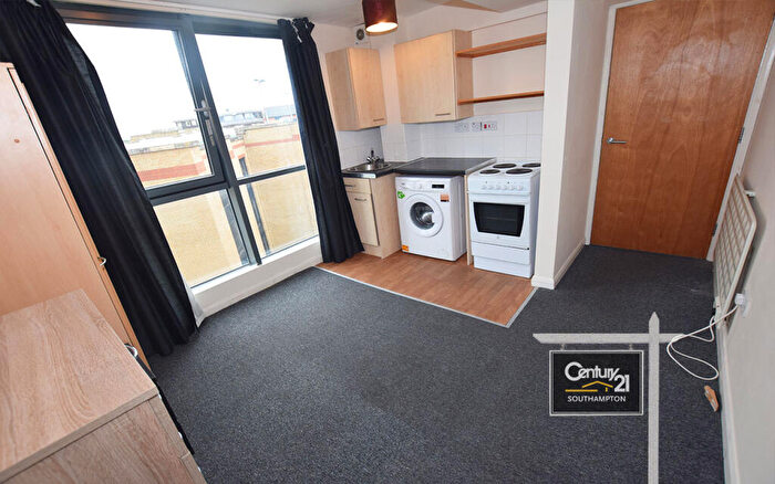 Studio To Rent In |Ref: |, Salisbury Street, Southampton, SO15